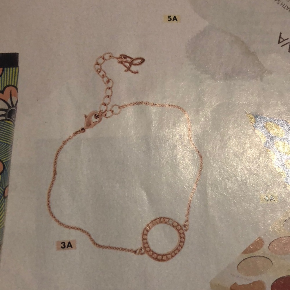 Beautiful bracelet - Picture 2 of 5